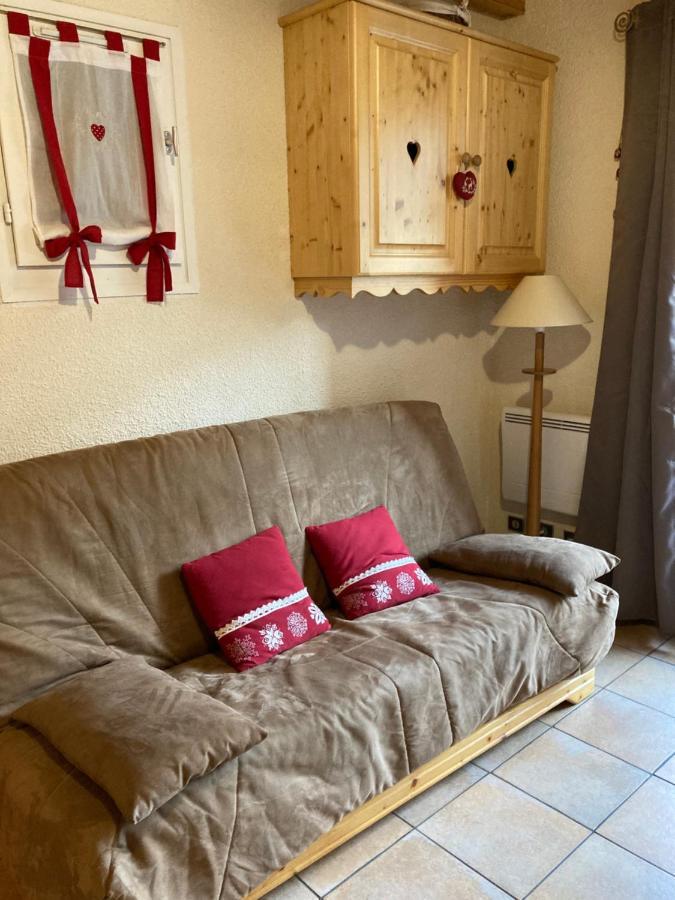 Appartement Dans Chalet Typiquement Savoyard Au Pied Des Pistes 라노르마 외부 사진