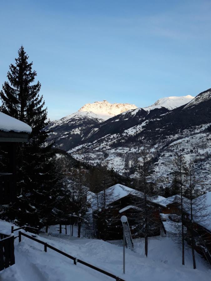 Appartement Dans Chalet Typiquement Savoyard Au Pied Des Pistes 라노르마 외부 사진